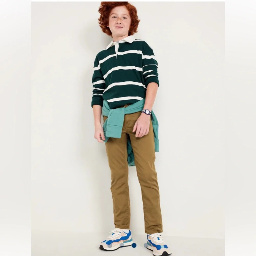 NWOT! Old Navy Khaki Slim Fit 360’ Stretch Pants for Boys.